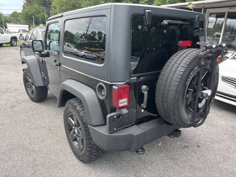 2012 Jeep Wrangler thumbnail 7