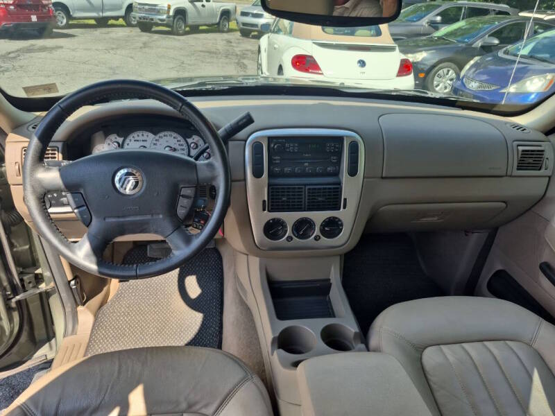 2004 Mercury Mountaineer thumbnail 5