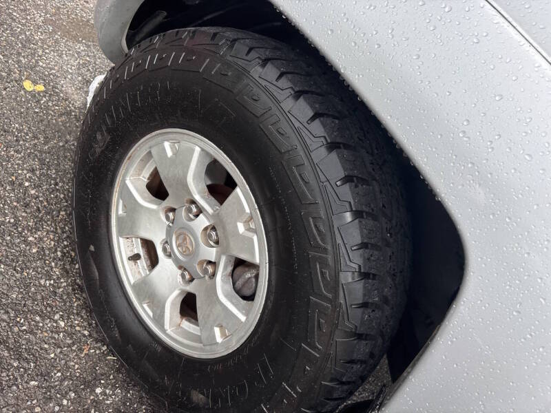 2009 Toyota Tacoma thumbnail 22