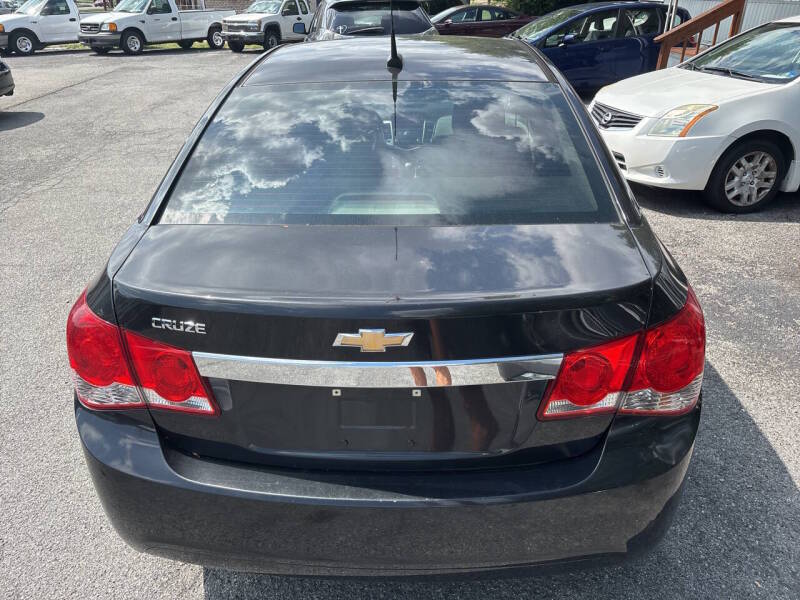 2013 Chevrolet Cruze thumbnail 7