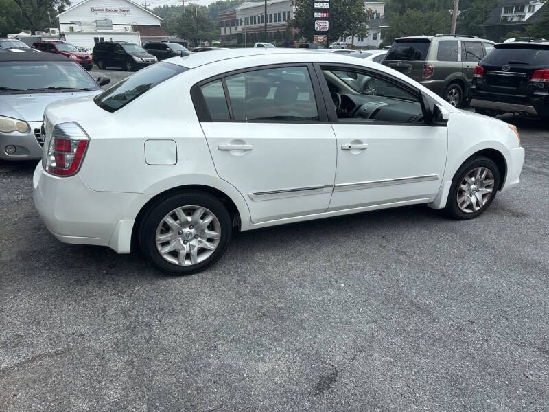 2010 Nissan Sentra thumbnail 4