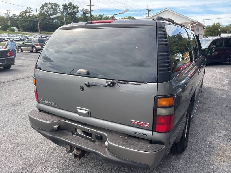 2006 GMC Yukon XL thumbnail 10