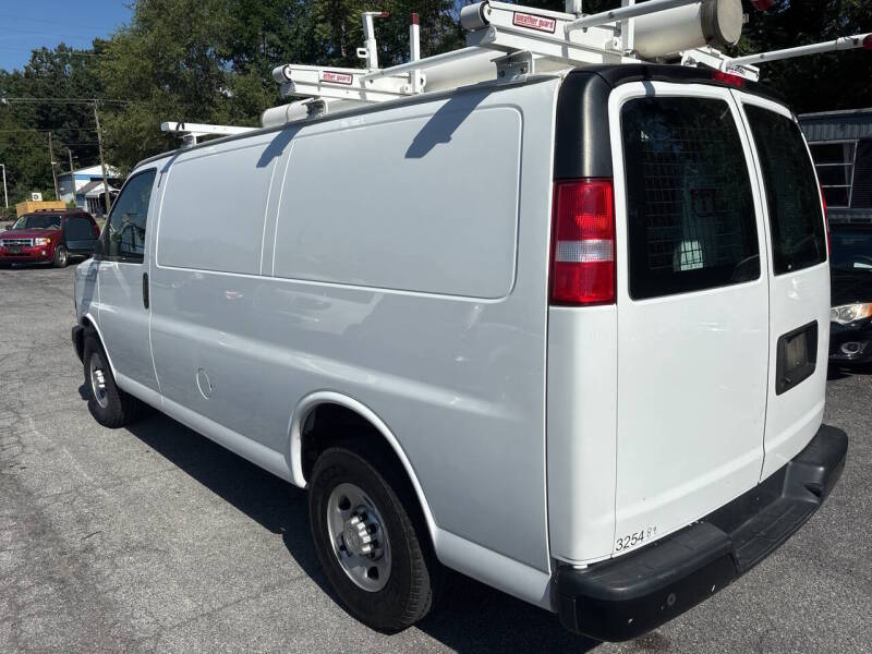 2020 Chevrolet Express thumbnail 5
