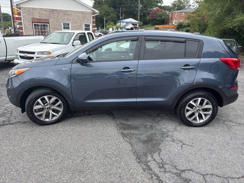 2016 Kia Sportage thumbnail 2