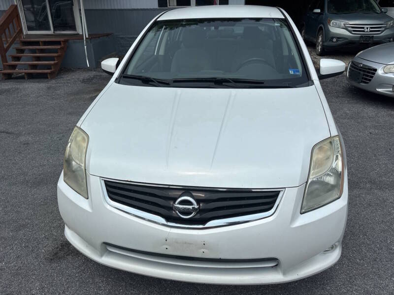 2010 Nissan Sentra thumbnail 3