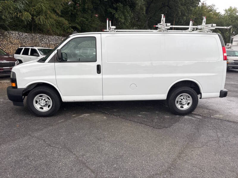 2018 Chevrolet Express thumbnail 9