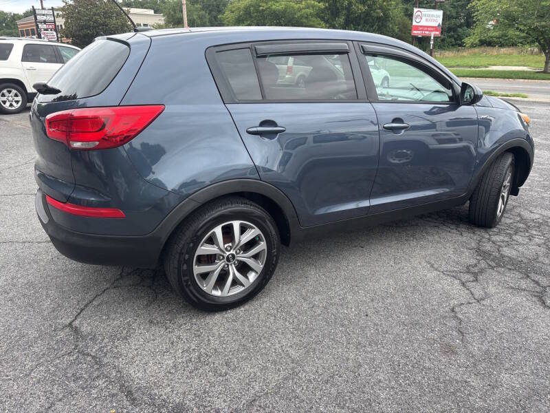 2016 Kia Sportage thumbnail 4