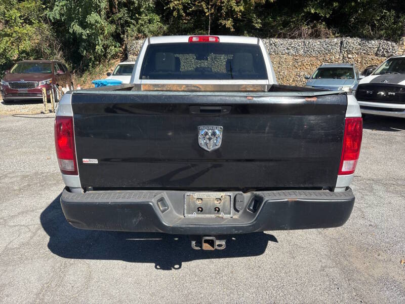 2016 RAM 2500 thumbnail 9