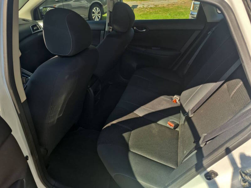 2018 Nissan Sentra thumbnail 6