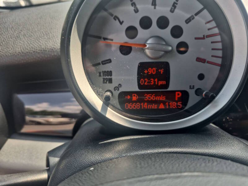 2010 MINI Cooper thumbnail 7
