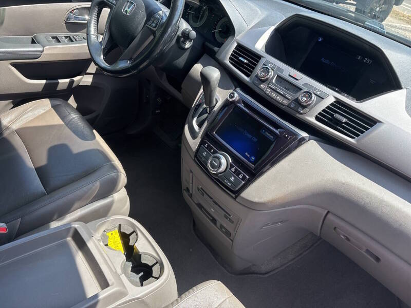 2016 Honda Odyssey thumbnail 10