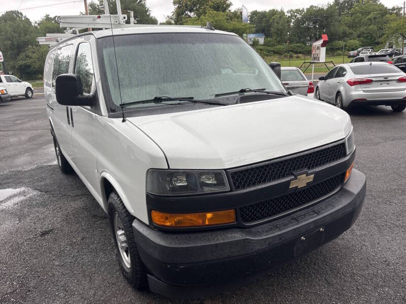 2018 Chevrolet Express thumbnail 5