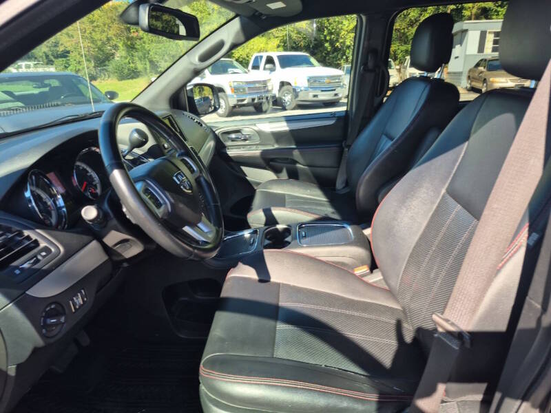 2019 Dodge Grand Caravan thumbnail 5