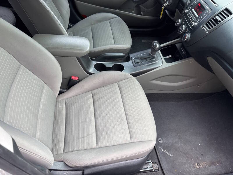 2014 Kia Forte thumbnail 7