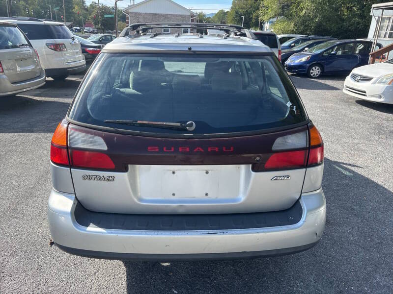 2004 Subaru Outback thumbnail 10