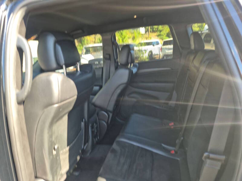 2017 Jeep Grand Cherokee thumbnail 6