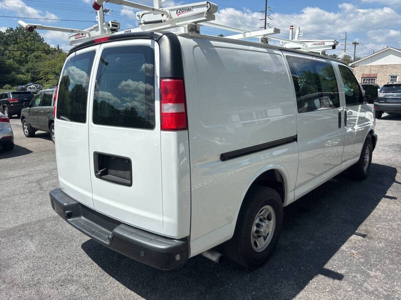 2020 Chevrolet Express thumbnail 5