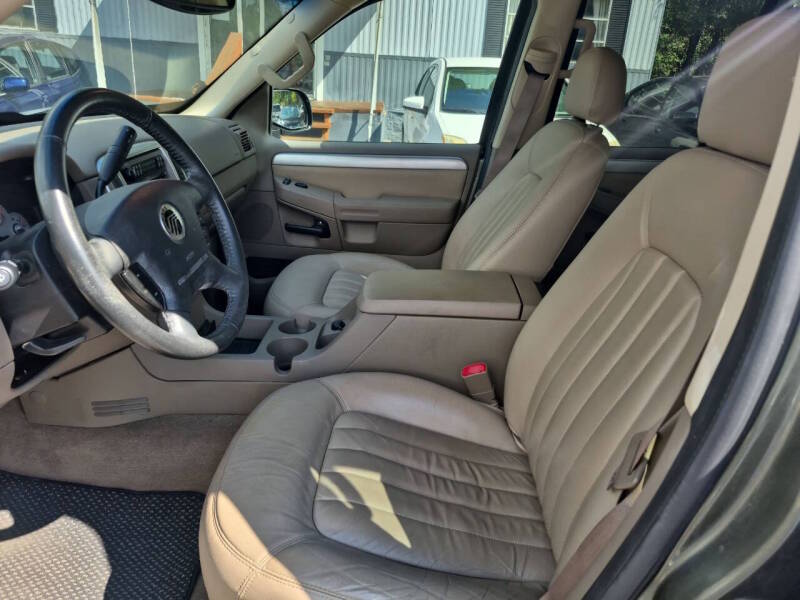 2004 Mercury Mountaineer thumbnail 6