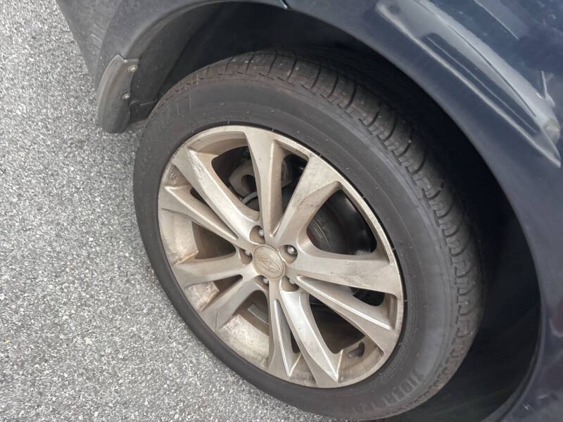 2013 Subaru Legacy thumbnail 17