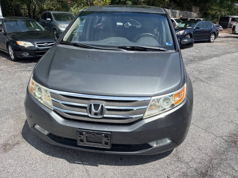 2011 Honda Odyssey thumbnail 4