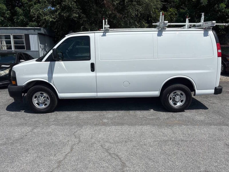 2020 Chevrolet Express thumbnail 9