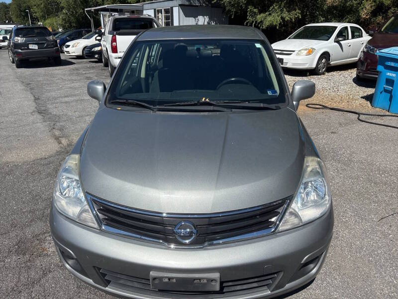 2012 Nissan Versa thumbnail 2