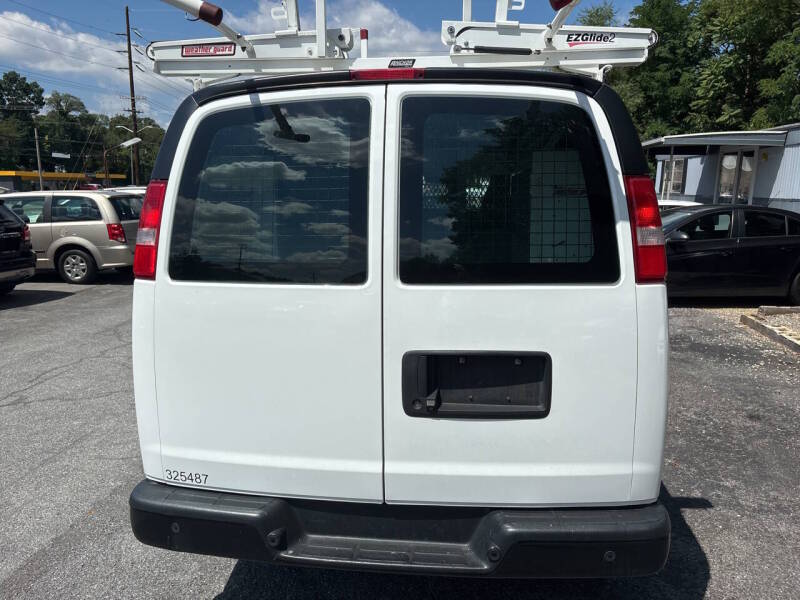 2020 Chevrolet Express thumbnail 6