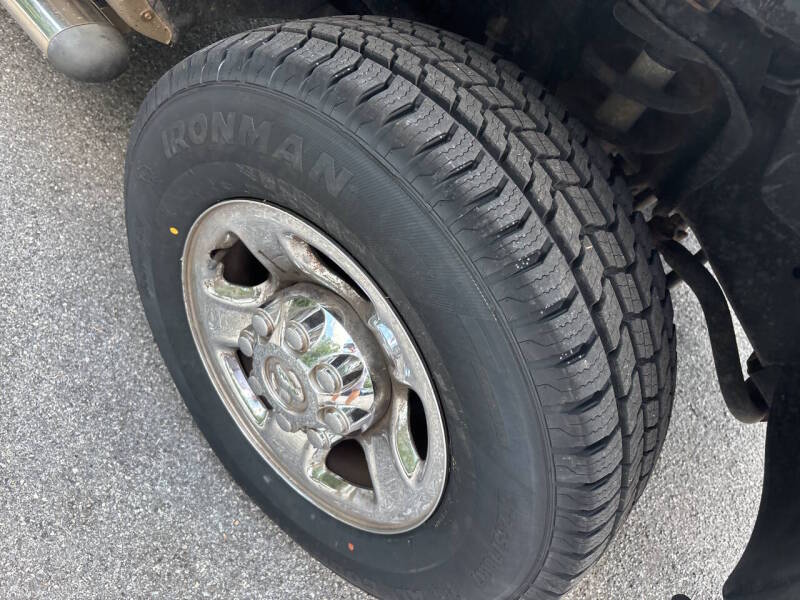 2004 Dodge Ram 2500 thumbnail 13