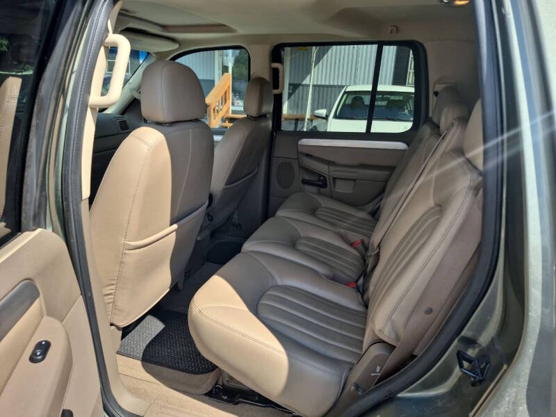 2004 Mercury Mountaineer thumbnail 7