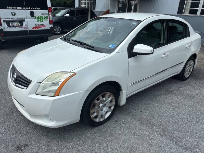 2010 Nissan Sentra, view 1 of 15