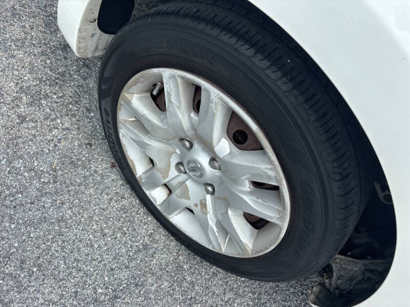 2010 Nissan Sentra thumbnail 13