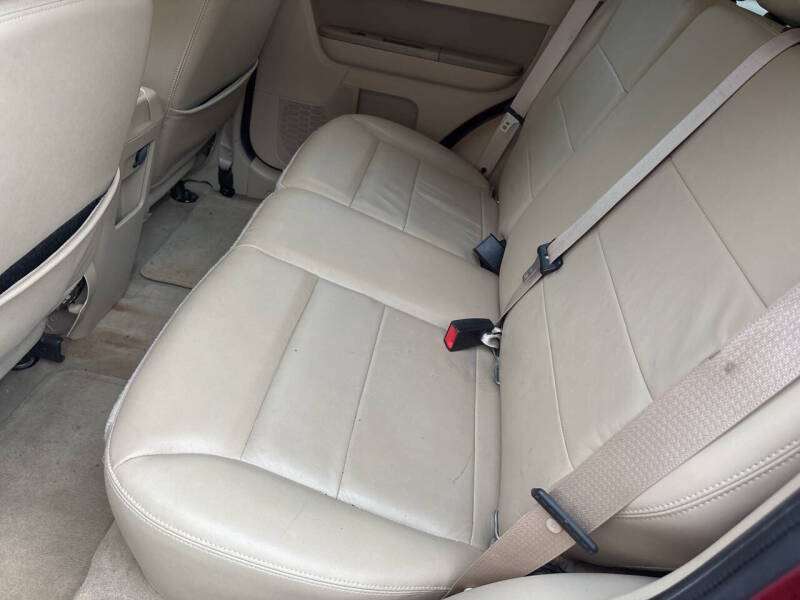 2012 Ford Escape thumbnail 16