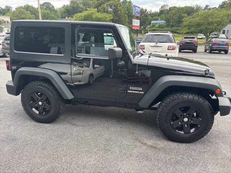 2012 Jeep Wrangler thumbnail 4