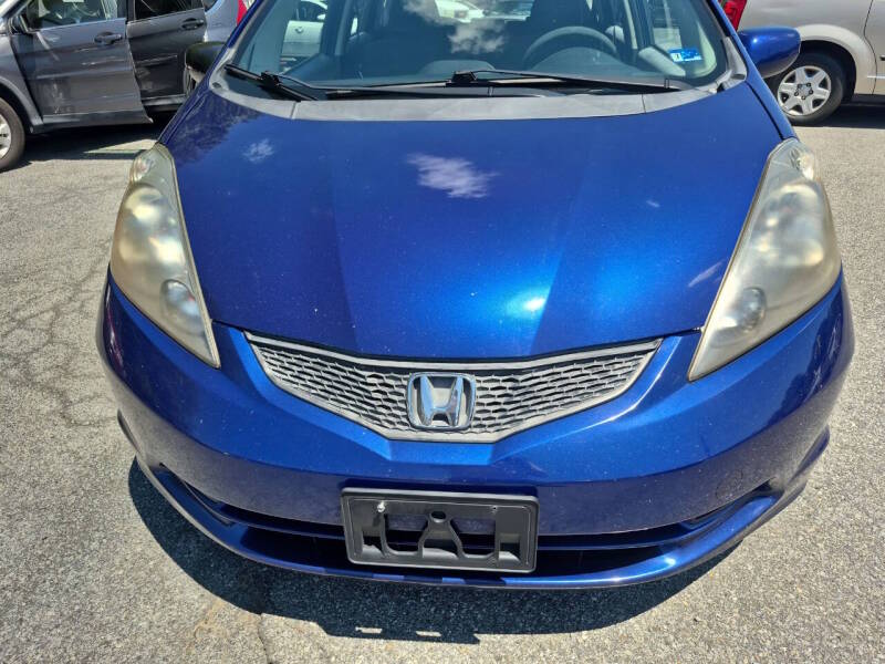 2013 Honda Fit thumbnail 2