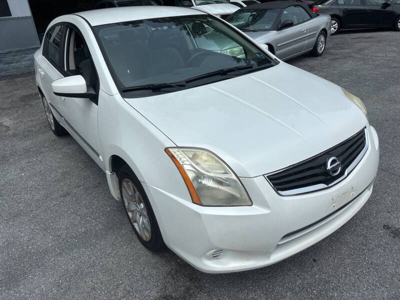 2010 Nissan Sentra thumbnail 2