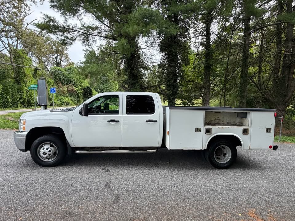 2013 Chevrolet Silverado 3500HD thumbnail 2