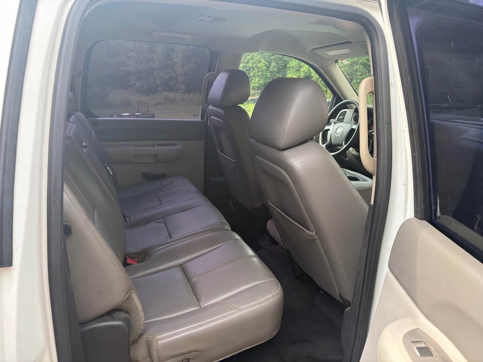 2013 Chevrolet Silverado 3500HD thumbnail 11