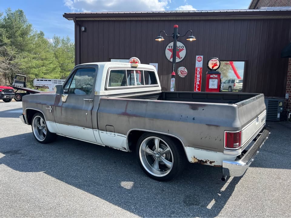 1986 Chevrolet C10 thumbnail 7