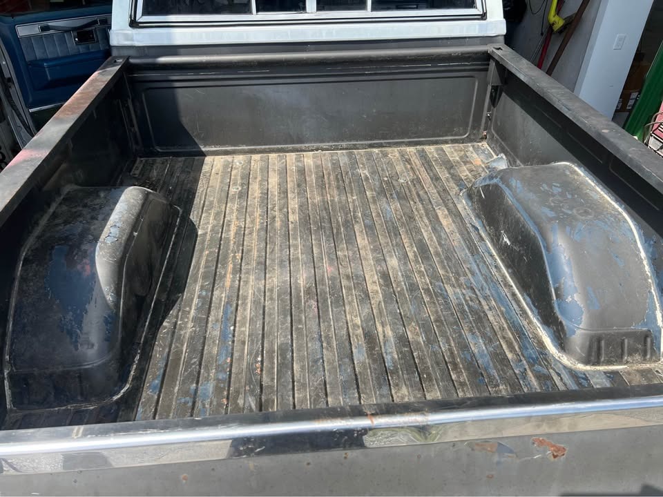 1986 Chevrolet C10 thumbnail 11