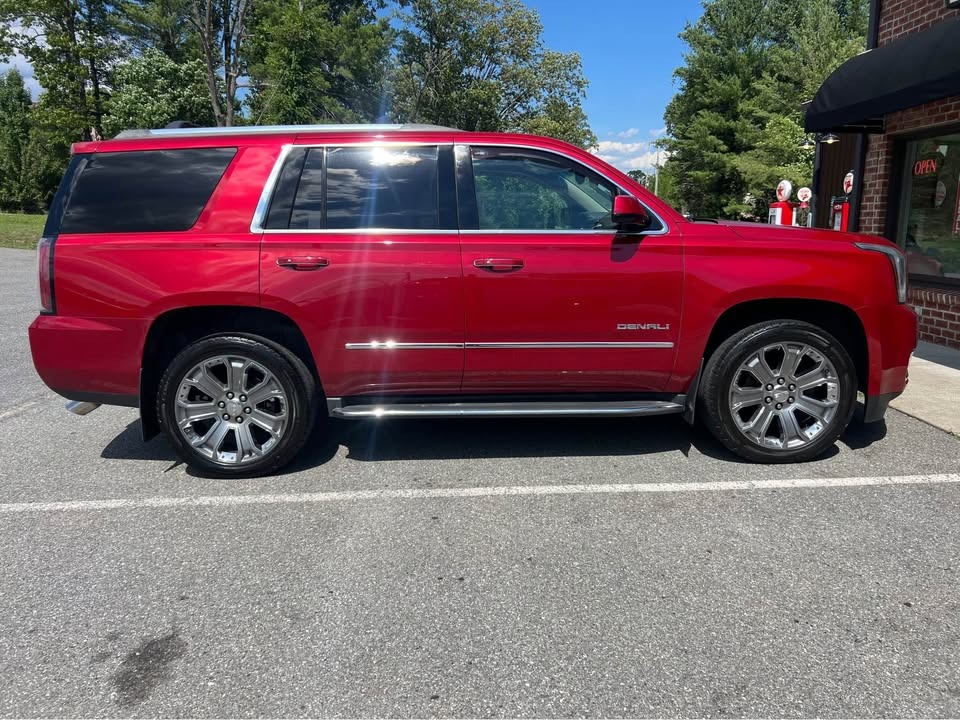 2015 GMC Yukon thumbnail 3