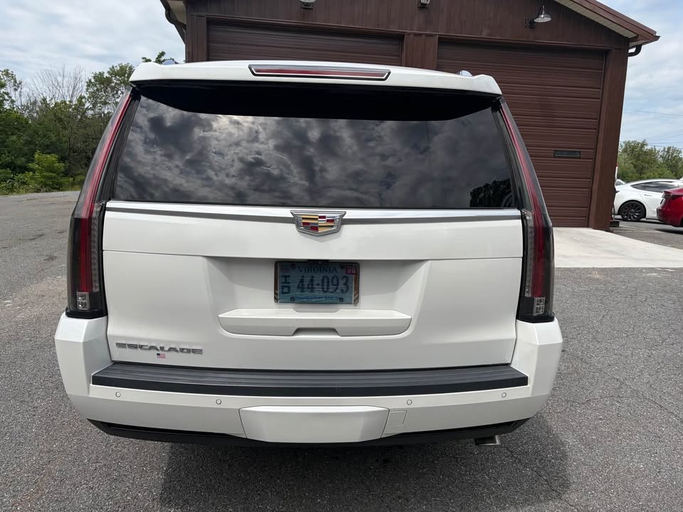 2018 Cadillac Escalade thumbnail 4