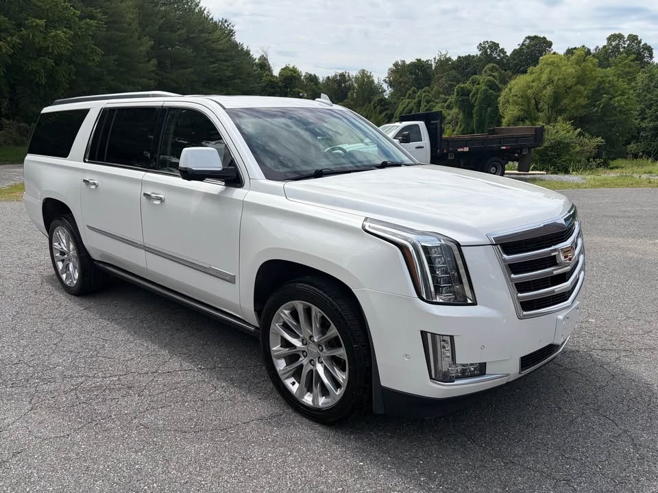 2018 Cadillac Escalade thumbnail 7