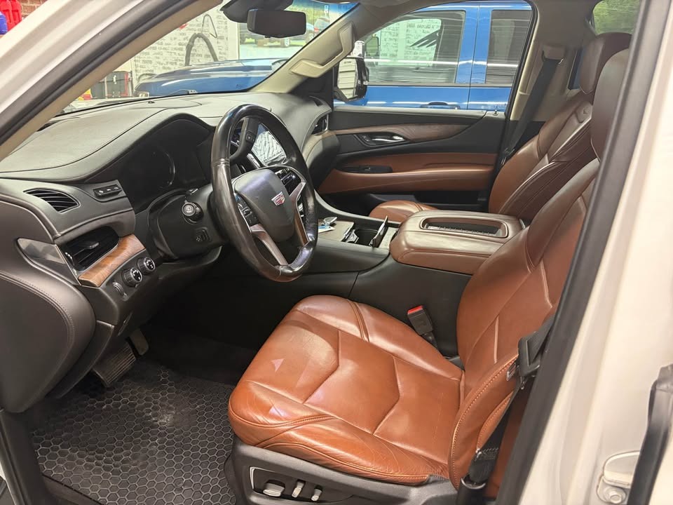 2018 Cadillac Escalade thumbnail 9