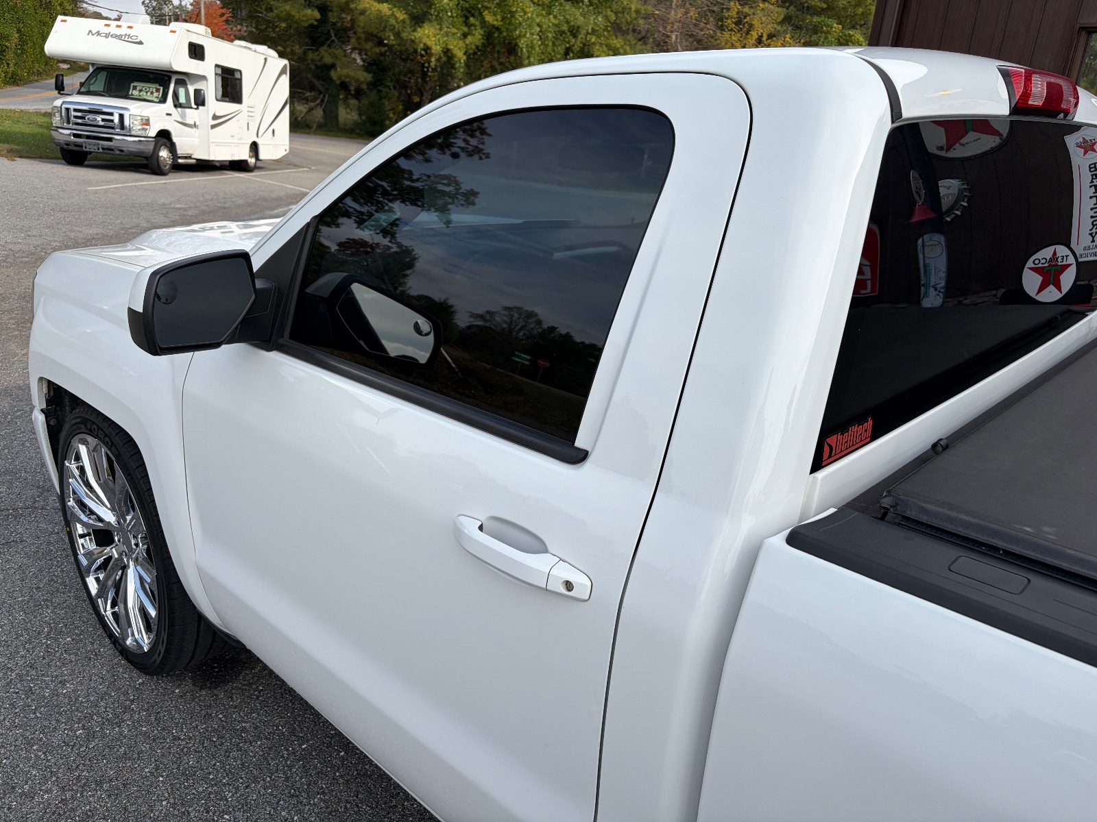 2017 Chevrolet Silverado thumbnail 10