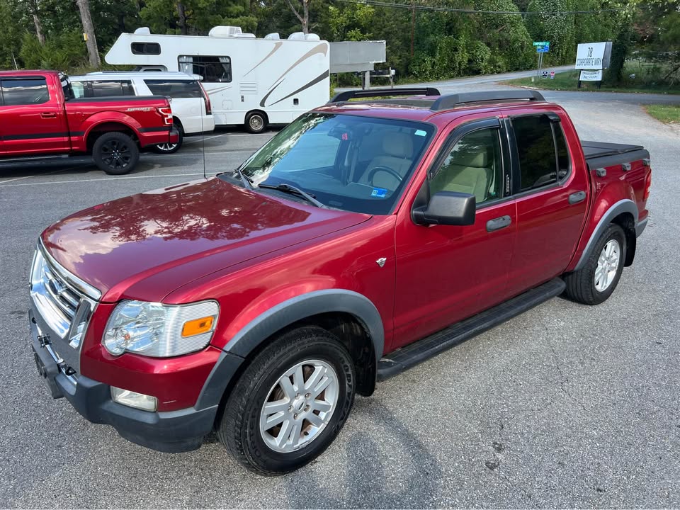 2008 Ford Explorer Sport Trac thumbnail 2