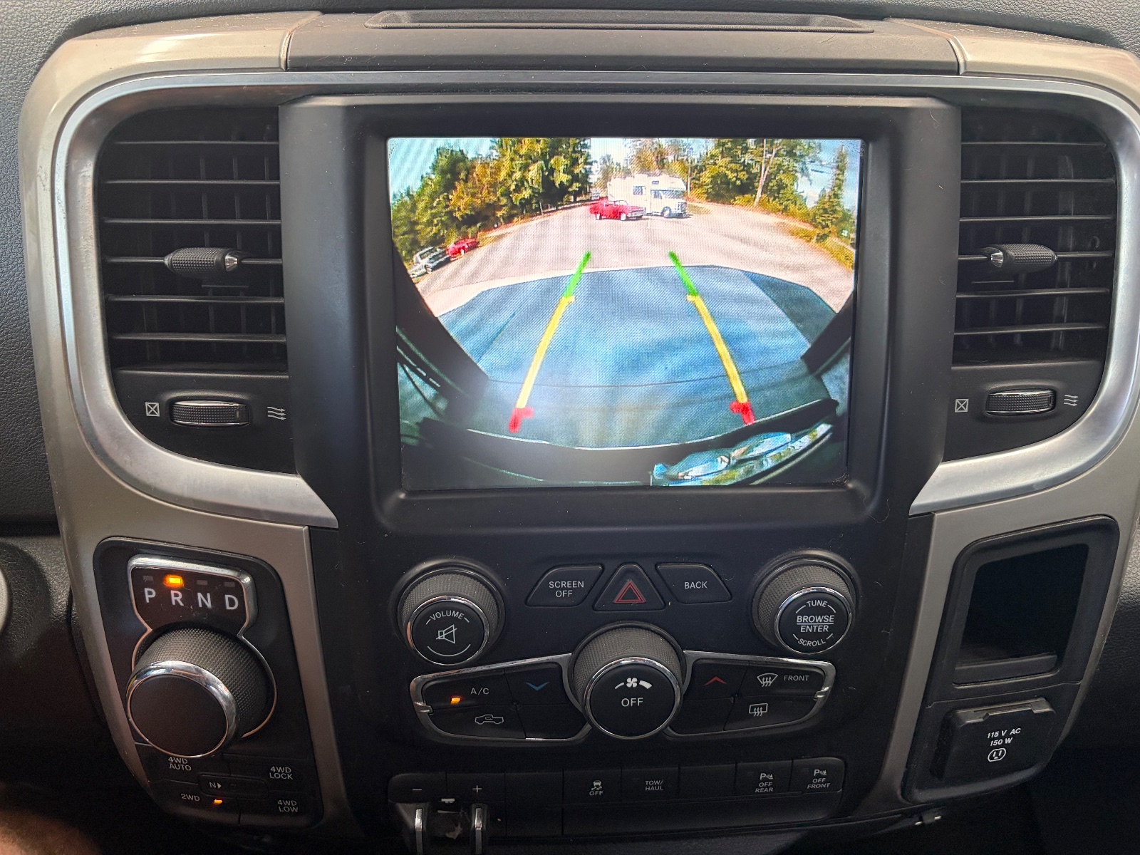 2015 Ram 1500 thumbnail 13