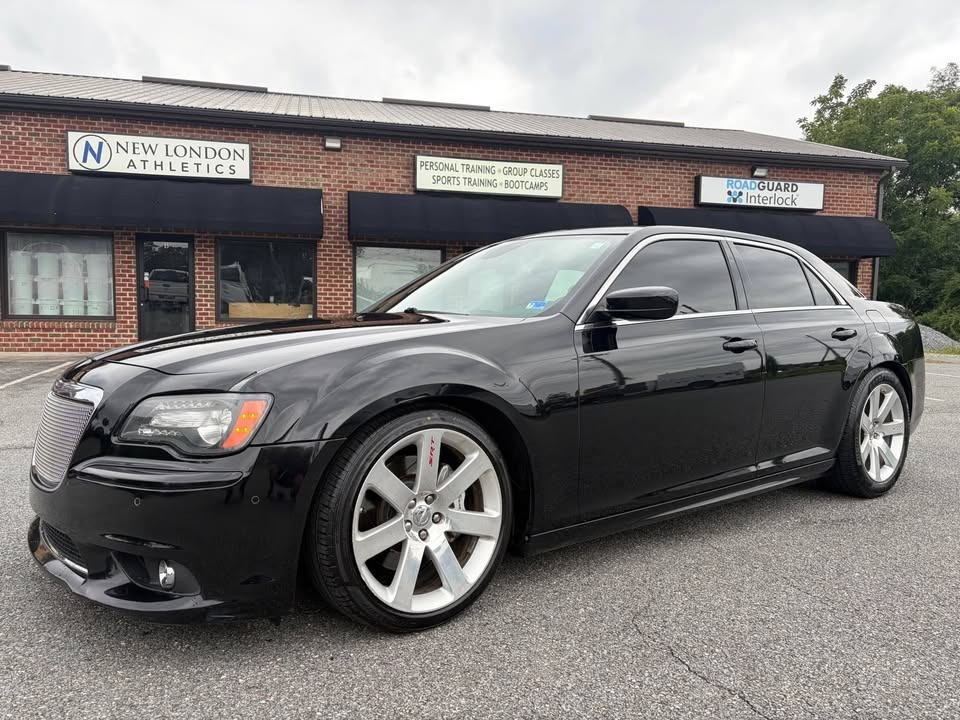 2012 Chrysler 300 SRT8