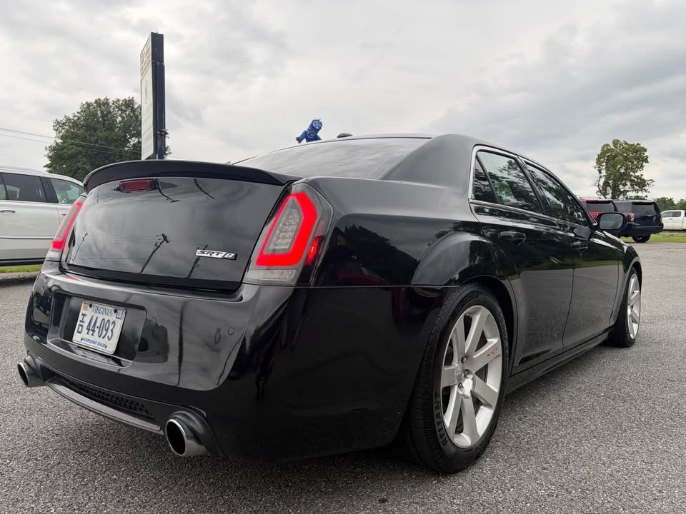 2012 Chrysler 300 thumbnail 5