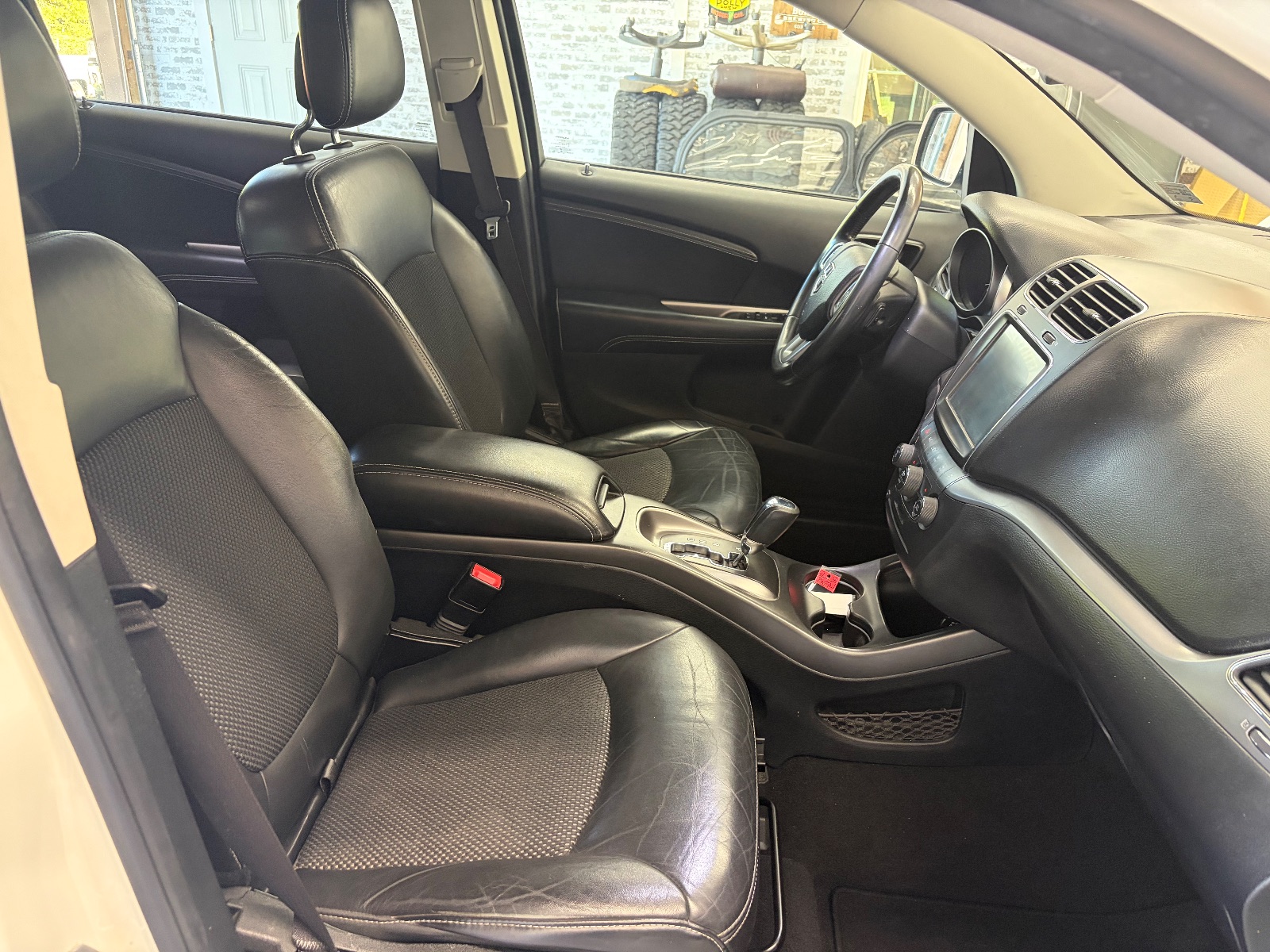 2017 Dodge Journey thumbnail 12