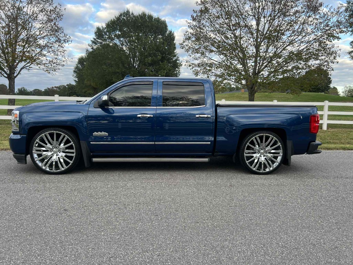 2016 Chevrolet Silverado 1500 thumbnail 3